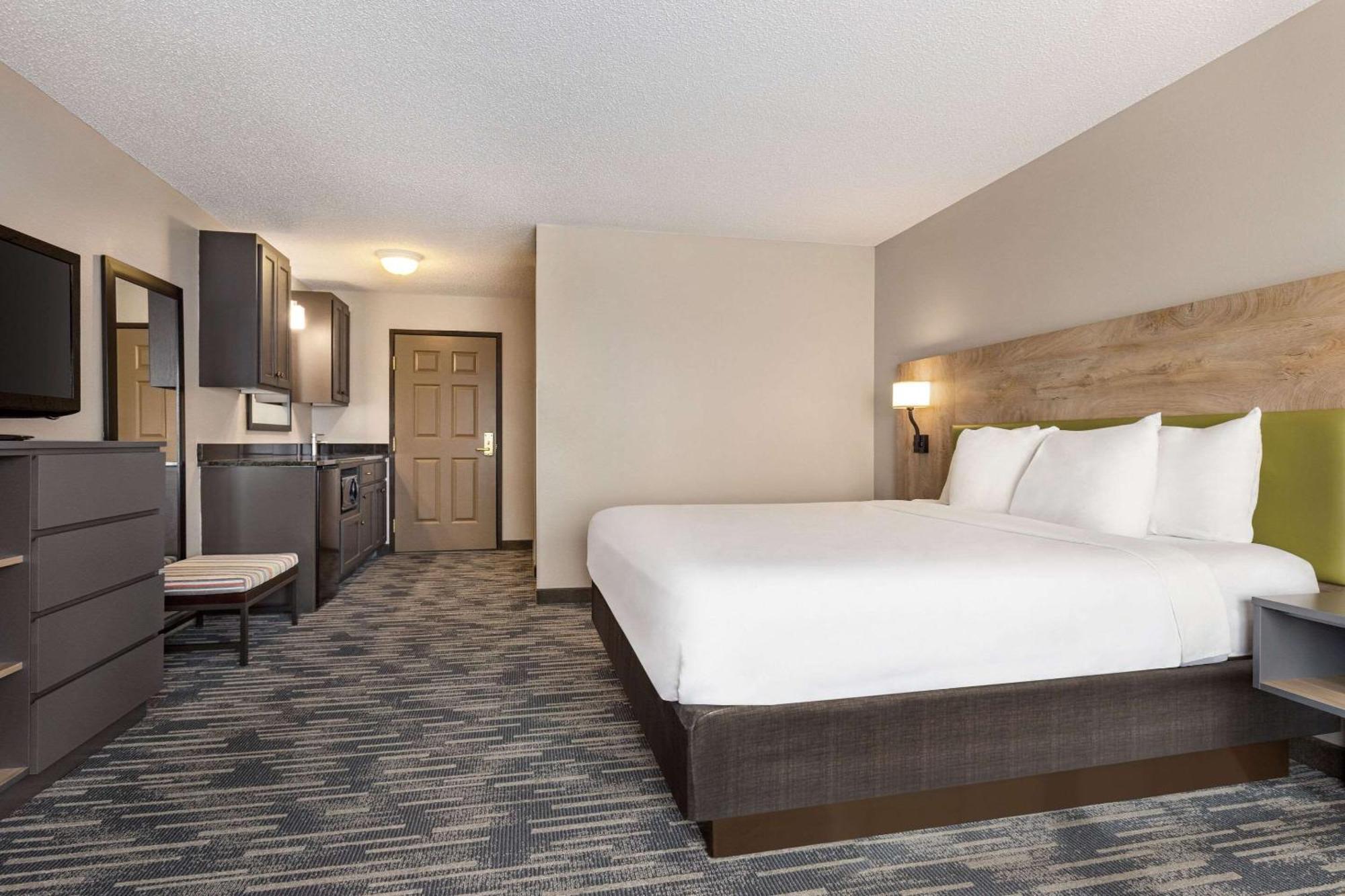 Country Inn & Suites By Radisson, St Cloud East, Mn Saint Cloud Exterior photo