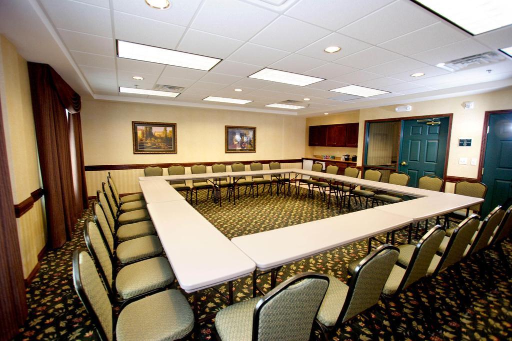 Country Inn & Suites By Radisson, St Cloud East, Mn Saint Cloud Exterior photo